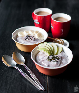 Raw buckwheat porridge with kefir, almonds, apples and blackberries | Sitno seckano