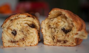 Chocolate halva sweet bread | Sitno seckano