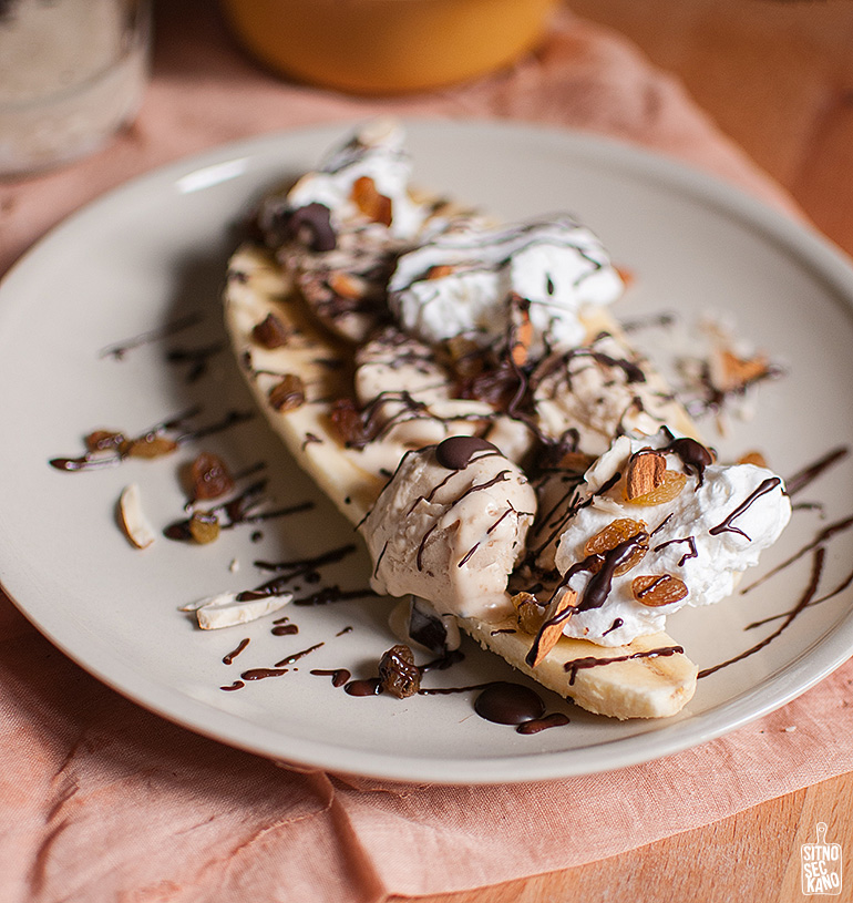 Peanut butter ice cream banana split | Sitno seckano