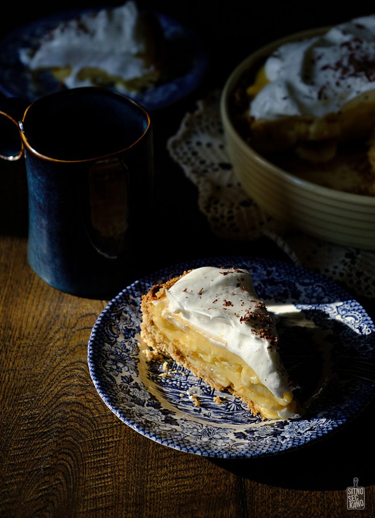 Banana cream pie with orange meringue | Sitno seckano